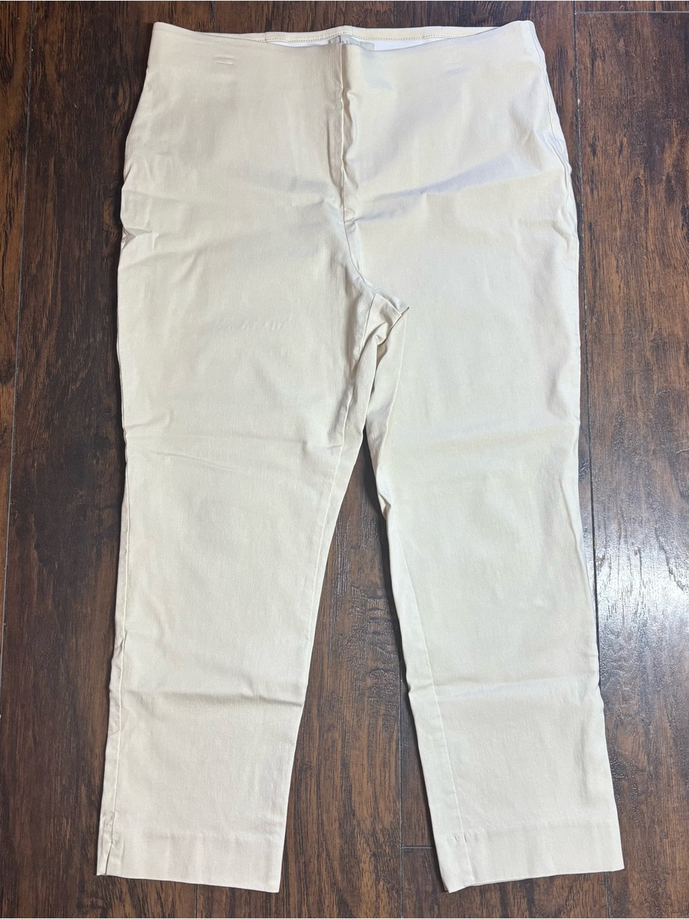 Talbots Women’s Chino Pants in Cream Size 14P